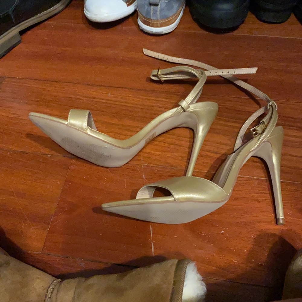 Sandals - Picture 3 of 6